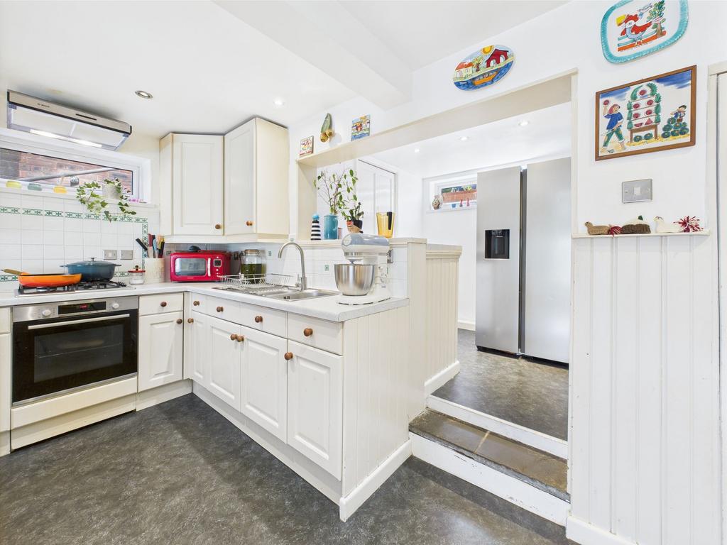 Dining kitchen