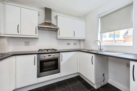 3 bedroom semi-detached house for sale, Gravelly Field, Ashford, TN23 5