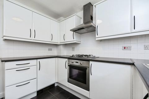 3 bedroom semi-detached house for sale, Gravelly Field, Ashford, TN23 5