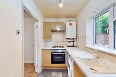 2 bedroom flat for sale, Bexley Gardens, Chadwell Heath