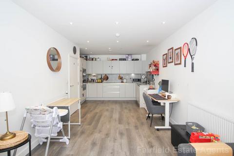 2 bedroom flat for sale, Bevan House, Tom Lake Way