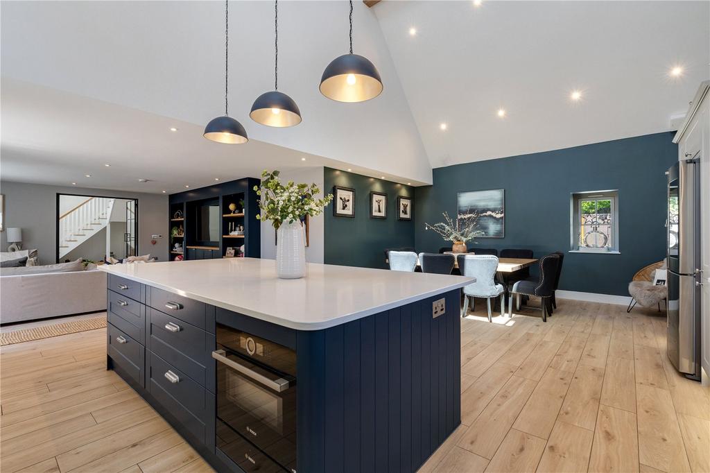 Kitchen/Dining