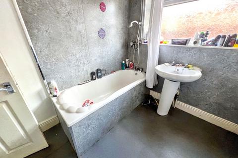 2 bedroom ground floor flat for sale, Laet Street, North Shields, Tyne and Wear, NE29 6NN