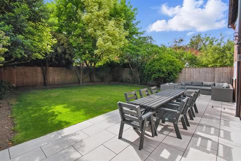 3 Dovecot Close, Wheldrake, York, YO19 6ND