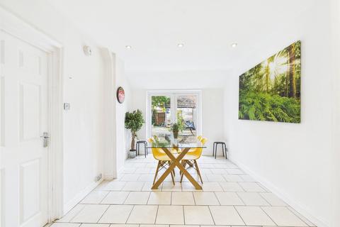 54 Conduit Street, Gloucester, GL1 4TU