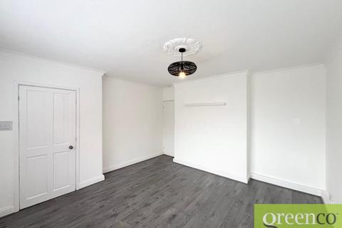 3 bedroom semi-detached house to rent, Calder Drive, Salford M27
