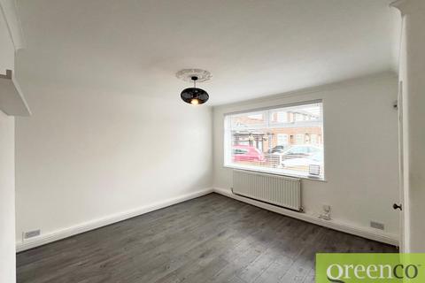 3 bedroom semi-detached house to rent, Calder Drive, Salford M27