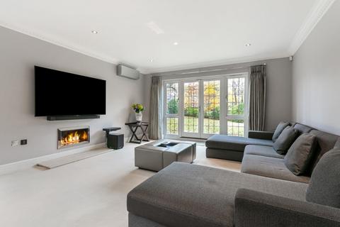 5 Bellridge Place, Knotty Green, Beaconsfield, HP9 2DN