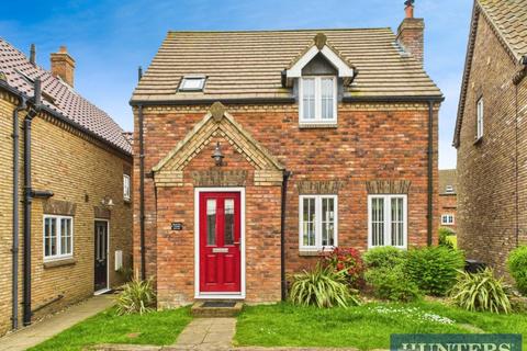 2 bedroom detached house for sale, Seaford Avenue, The Bay, Filey