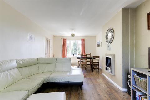3 bedroom semi-detached house for sale, Henley Rise, Sherwood NG5