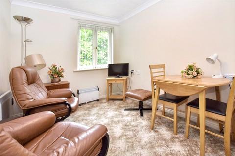 2 bedroom apartment for sale, St. Chads Court, St Chads Road, Headingley, Leeds