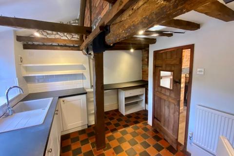 2 bedroom cottage for sale, Church Street, Watlington