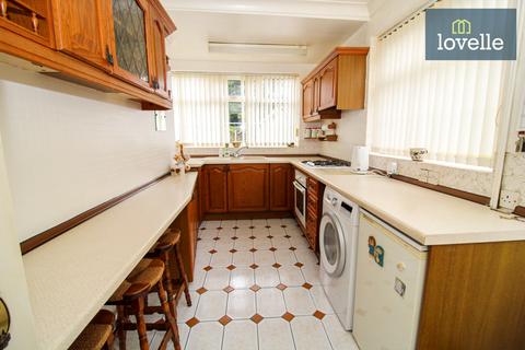 3 bedroom semi-detached house for sale, Cartledge Avenue, Grimsby DN32