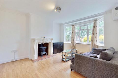 2 bedroom flat for sale, Mill Lane, Chadwell Heath, RM6 6TU