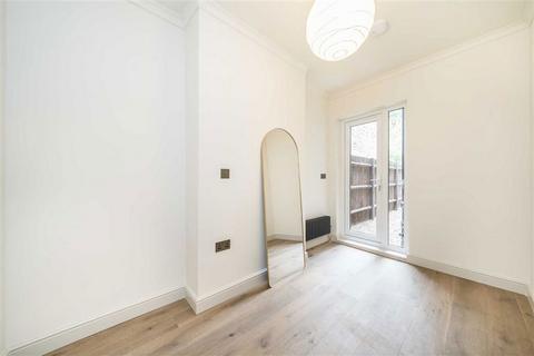 26a Verdant Lane, London, SE6 1LF