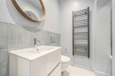 26a Verdant Lane, London, SE6 1LF