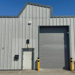 Warehouse to rent, Elizabeth Way Harlow CM19 5TL