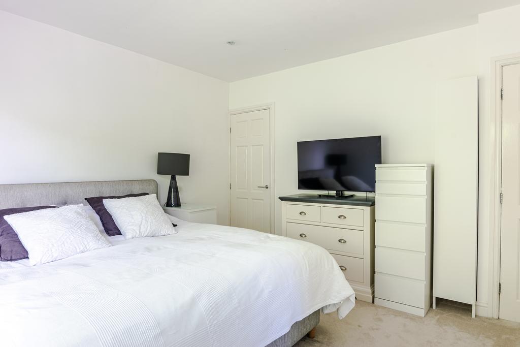 Bedroom1c