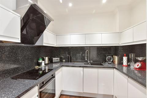 Flat B, Manor House Ramsgate Road, Sarre, Birchington, CT7 0LE