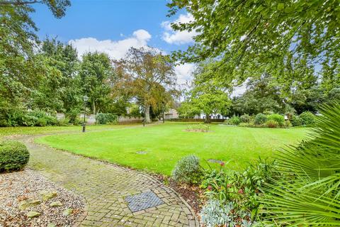Flat B, Manor House Ramsgate Road, Sarre, Birchington, CT7 0LE