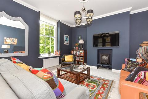 Flat B, Manor House Ramsgate Road, Sarre, Birchington, CT7 0LE