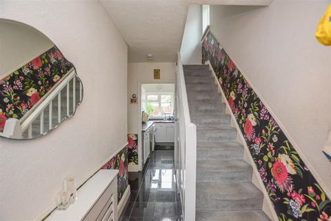 54 Boxmoor Road, Romford, RM5 2SJ