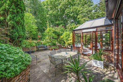 Garden Apartment, Oakhill Avenue, Hampstead, NW3