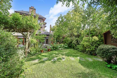 3 bedroom flat for sale, Garden Apartment, Oakhill Avenue, Hampstead, NW3