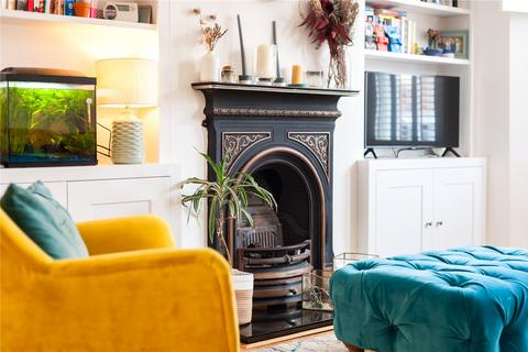 84 May Road, Twickenham, TW2 6RL