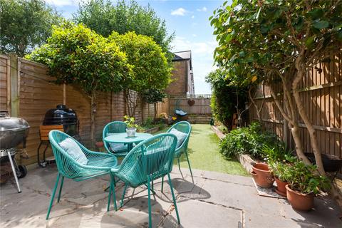 84 May Road, Twickenham, TW2 6RL