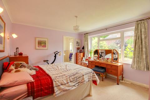 4 bedroom detached house for sale, Blunts Wood Road, Haywards Heath, RH16
