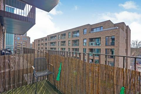 1 bedroom flat to rent, River Rise Close, London SE8