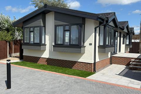 undefined, Tewkesbury, Gloucestershire, GL19