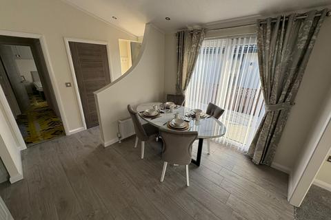 undefined, Tewkesbury, Gloucestershire, GL19