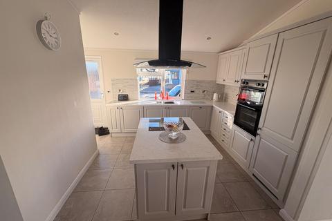 2 bedroom park home for sale, Tewkesbury, Gloucestershire, GL19