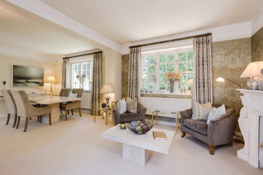 Reception/Dining Room
