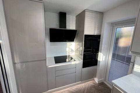 2 bedroom bungalow for sale, Springfield Road, Larkfield, Aylesford