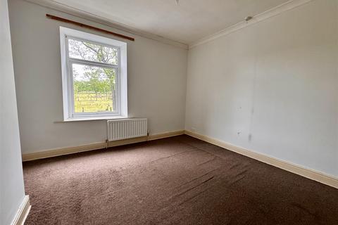 2 bedroom terraced house to rent, Cemetery Road, Barnsley