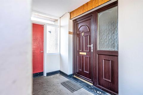 112 Forker Avenue, Rosyth, Dunfermline, KY11 2UG