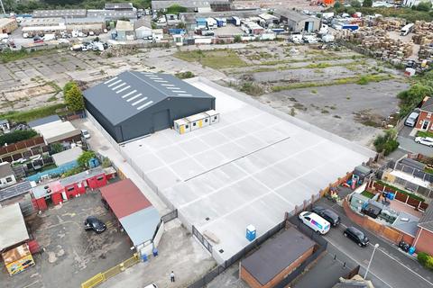 Warehouse to rent, 365 Hale Rd Widnes WA8 8TR