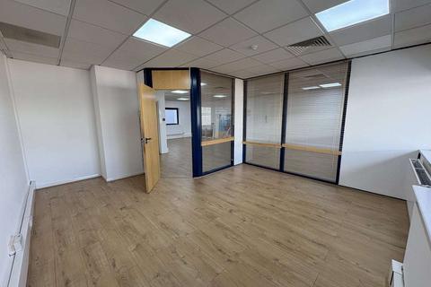Industrial unit to rent, Oliver Rd London NW10 7JB