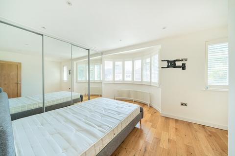 77 Bempton Drive, Ruislip, HA4 9DB