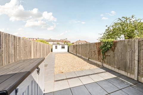 77 Bempton Drive, Ruislip, HA4 9DB
