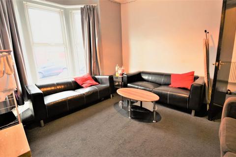 4 bedroom house to rent, 5 Norwood Terrace