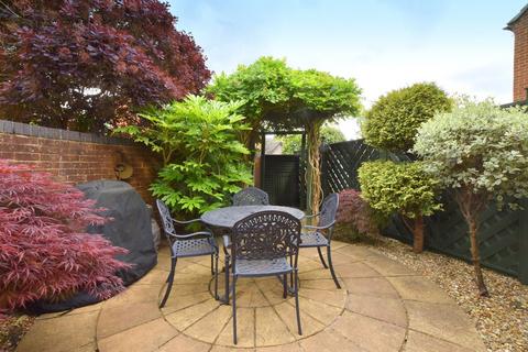 undefined, Thornleas Place, East Horsley, KT24