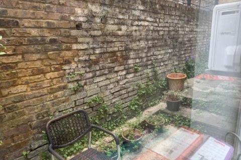 8 Spring Bridge Road, London, W5 2AA