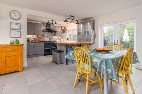 62 Arden Road, Henley-in-arden, B95 5LH