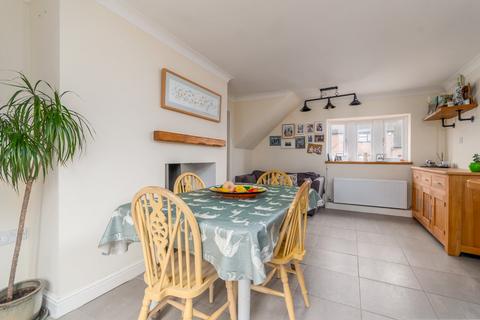 62 Arden Road, Henley-in-arden, B95 5LH