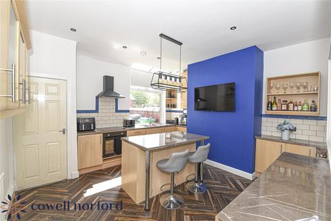 242 Denton Lane, Chadderton, Oldham, OL9 8PE