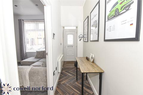242 Denton Lane, Chadderton, Oldham, OL9 8PE